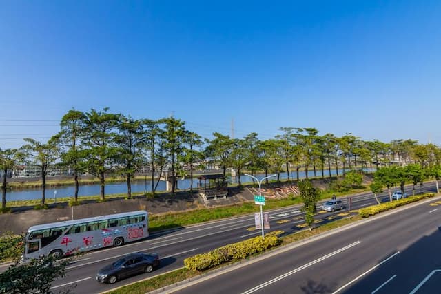 小搗蛋親子民宿 l 卡通服裝、親子遊戲區-舒適四人房-附浴缸-公主城堡-10