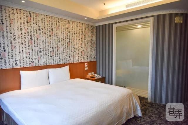金色年代旅店-精緻雙人房-4