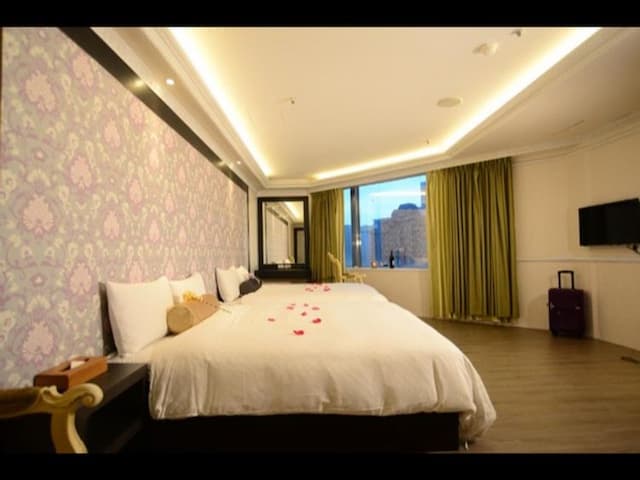 金色年代旅店-家庭四人房-2