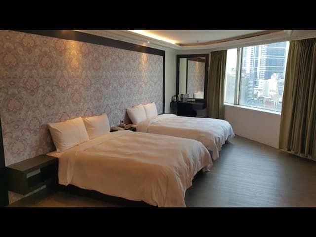 金色年代旅店-家庭四人房-4