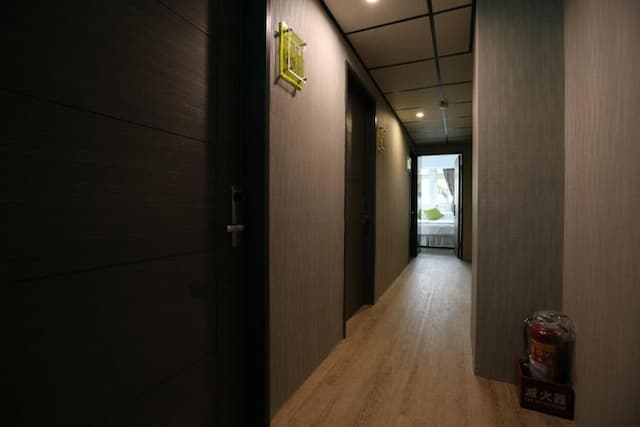 T.O. Hotel-Backpacker suite double room-4