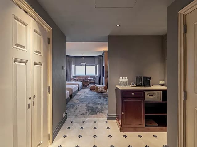 遠雄悅來大飯店-家庭海景客房(三中床)｜Room only-4