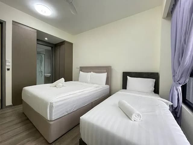 queen and single bed bedroom