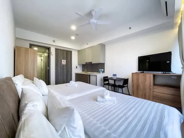 Agile Residence TRX by Isabella-Executive Queen Room-14