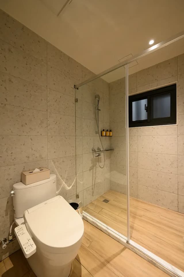 Mr.Petter-Deluxe Double Room-8