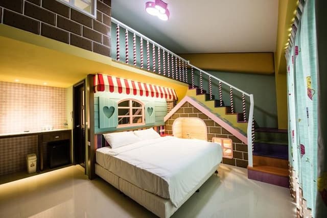 Hi Kids B&B-Mountain View Superior Quadruple Room with Bathtub-Candy House-2