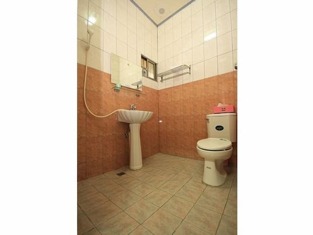 日月潭金湶平價民宿｜近伊達邵碼頭-二人套房|不挑房-6