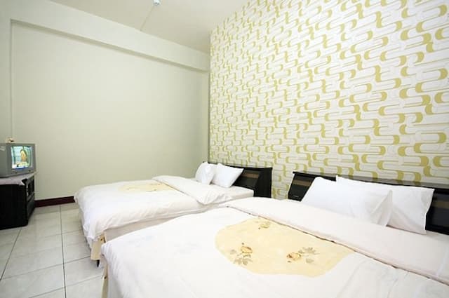 日月潭金湶平價民宿｜近伊達邵碼頭-四人套房|不挑房-6