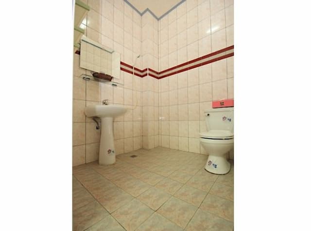 日月潭金湶平價民宿｜近伊達邵碼頭-四人套房|不挑房-10