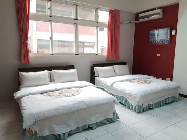 四人套房（住4人）