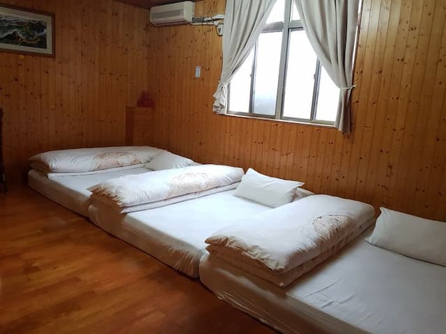 六人通舖套房（住6人）