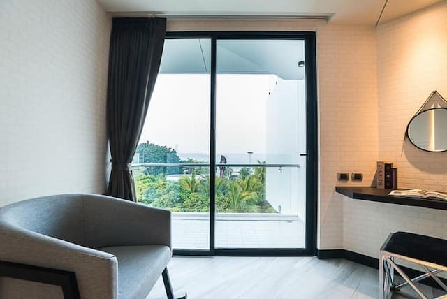 메라 마레 호텔 (Mera Mare Pattaya)-디럭스 씨뷰 트윈베드 (조식포함 객실)-7