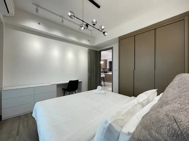 Agile Residence TRX by Isabella-Comfy Queen Room-4