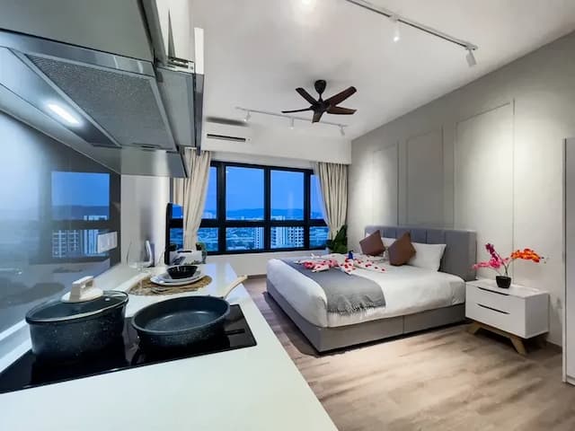 Agile Residence TRX by Isabella-Premium 2-bedroom and 1 living room suite-4