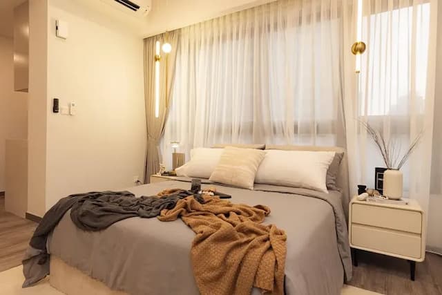 Agile Residence TRX by Isabella-Romantic Queen Room-3