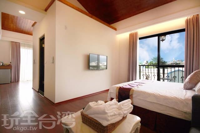 可倫巴民宿-愛麗絲仙境-2