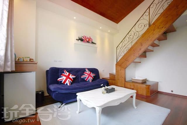 可倫巴民宿-鳥語花香-2