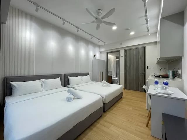 Agile Residence TRX by Isabella-Cozy Queen Room-10