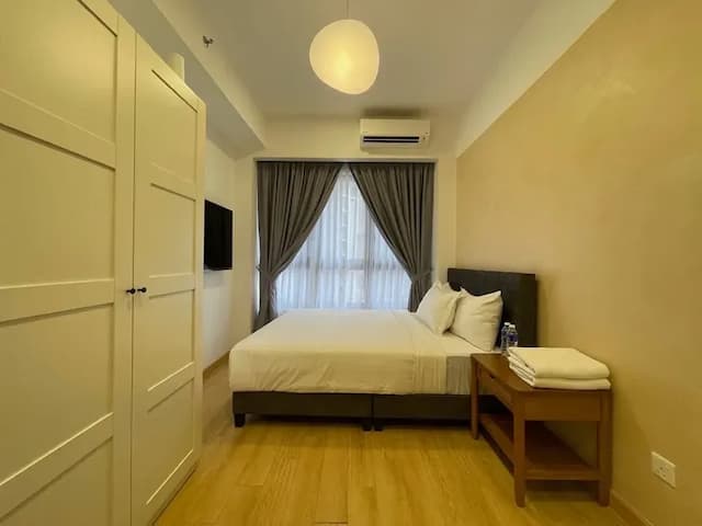 Agile Residence TRX by Isabella-Boutique Queen Room-9