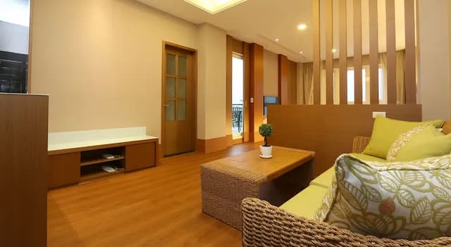 山水聽風-豪華家庭房-8