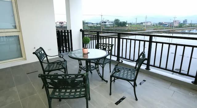 山水聽風-豪華家庭房-10