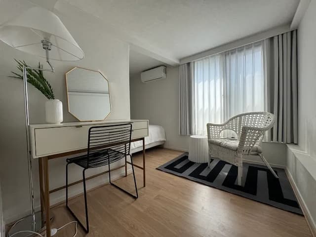 Minsu new home-Oasis Yeonnam #41 (5 minutes on foot from Arex and Hongik University Station)-14