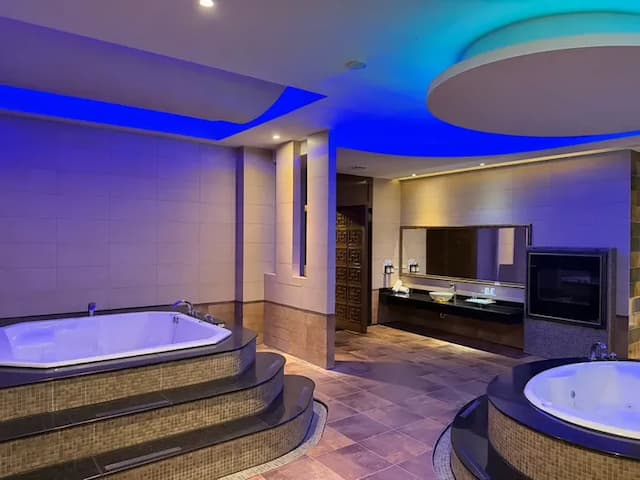 薇風精品汽車旅館 l 免費早餐-豪華雙人房 - 附設KTV-13