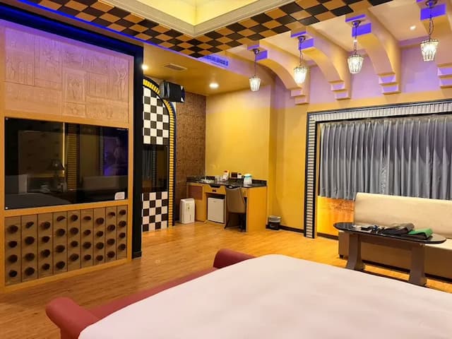 薇風精品汽車旅館 l 免費早餐-豪華雙人房 - 附設KTV-6