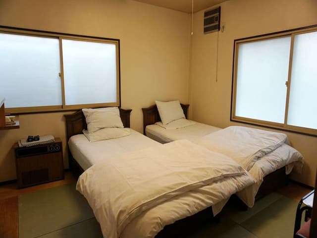 シングルベッドが二つ