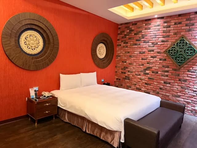 薇風精品汽車旅館 l 免費早餐-高級雙人房 - 附設KTV-5