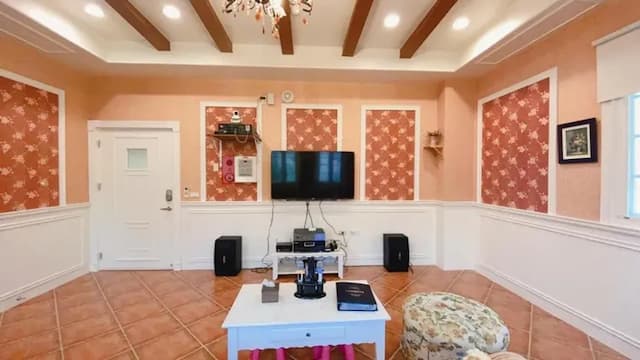 伊莎愛莉民宿-宜蘭伊莎愛莉民宿|可10~35人宜蘭包棟民宿(不選房型)|包棟可唱歌、烤肉、電動麻將|部分房間有溜滑梯|傳藝中心x羅東夜市-2