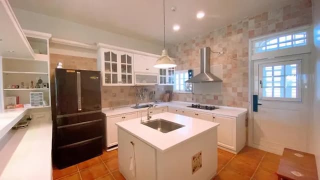 伊莎愛莉民宿-宜蘭伊莎愛莉民宿|可10~35人宜蘭包棟民宿(不選房型)|包棟可唱歌、烤肉、電動麻將|部分房間有溜滑梯|傳藝中心x羅東夜市-5