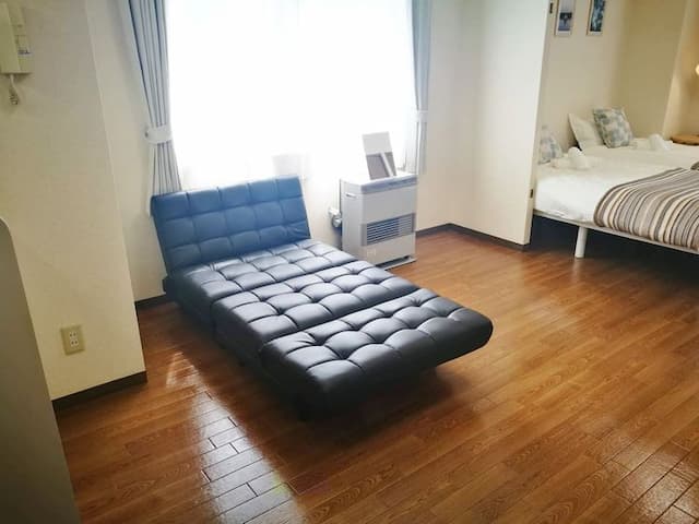 Susukino Station is only 400m (4 minutes walk from subway station)-Room 502-6