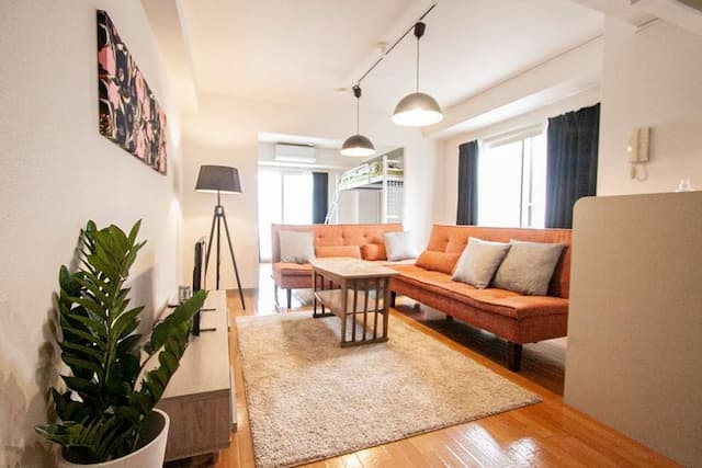 Susukino Station is only 400m (4 minutes walk from subway station)-Room 301-1