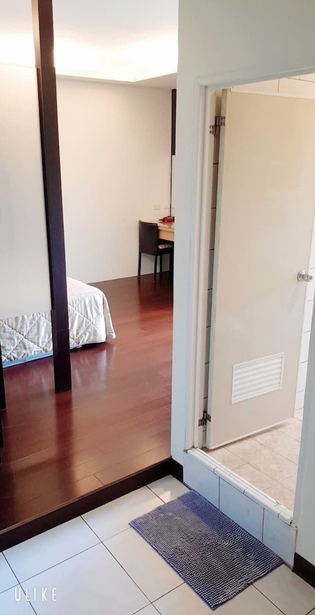 墾丁津津音樂客棧 | 室內公共空間自行車停放-301陽台2人房-1