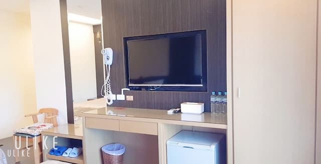 墾丁津津音樂客棧 | 室內公共空間自行車停放-303陽台4人房-8