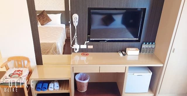 墾丁津津音樂客棧 | 室內公共空間自行車停放-303陽台4人房-5