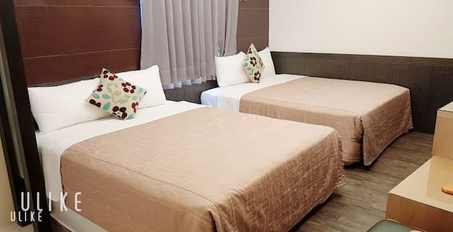 墾丁津津音樂客棧 | 室內公共空間自行車停放-305標準4人房-4