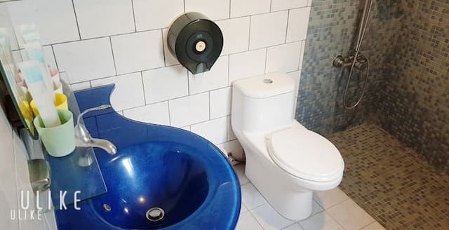 墾丁津津音樂客棧 | 室內公共空間自行車停放-305標準4人房-7