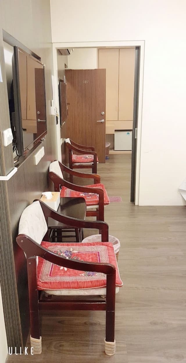 墾丁津津音樂客棧 | 室內公共空間自行車停放-307家庭6人房-13