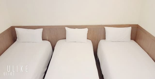 墾丁津津音樂客棧 | 室內公共空間自行車停放-307家庭6人房-14