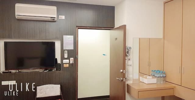 墾丁津津音樂客棧 | 室內公共空間自行車停放-307家庭6人房-9