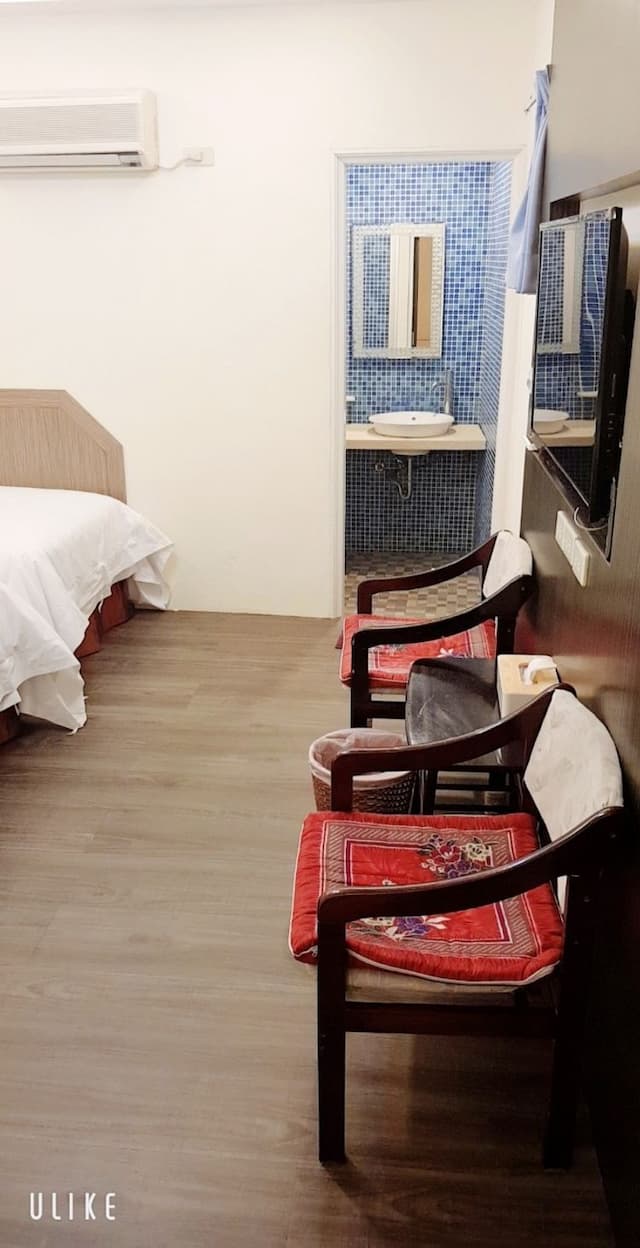 墾丁津津音樂客棧 | 室內公共空間自行車停放-307家庭6人房-7