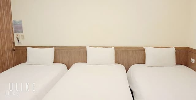 墾丁津津音樂客棧 | 室內公共空間自行車停放-310家庭8人房-15