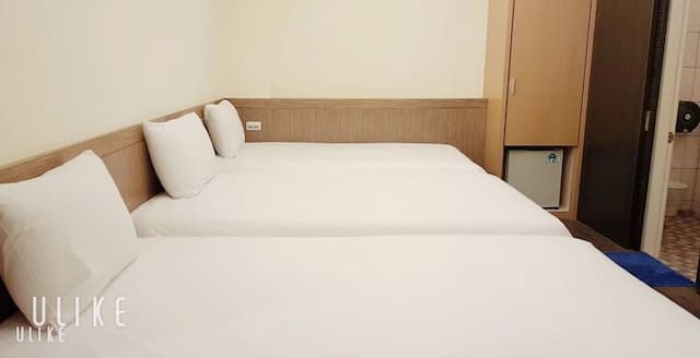 墾丁津津音樂客棧 | 室內公共空間自行車停放-310家庭8人房-10