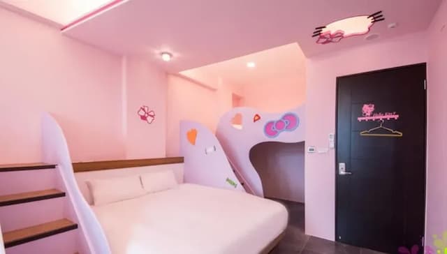 Mico Homestay-Pink Cat Parent-child Slider Suite for 4 People-6