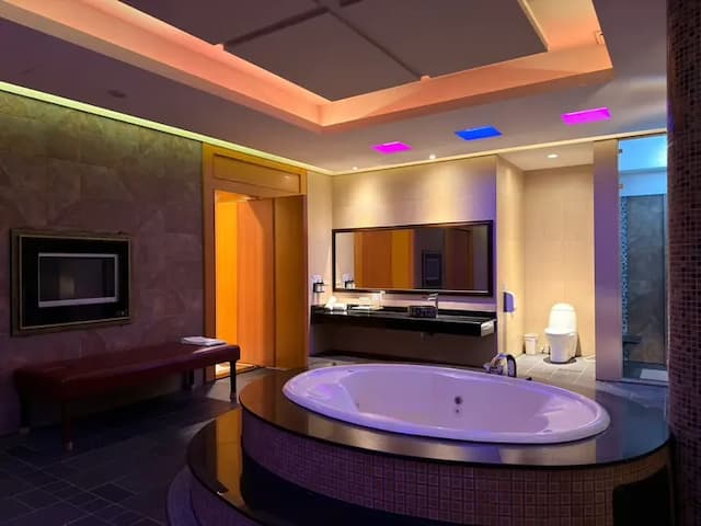 Wind Hotel-Deluxe Triple Room-7