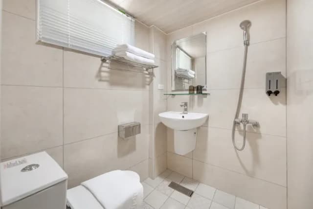 台南友愛有愛智能入住旅店-經濟雙人房-12