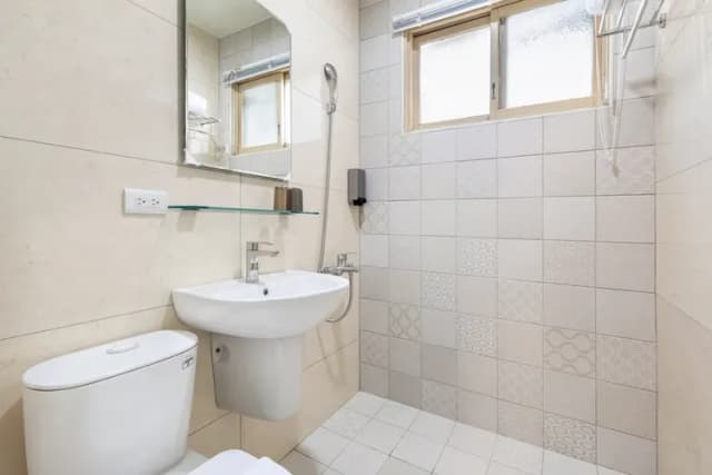 台南友愛有愛智能入住旅店-豪華雙人房-13