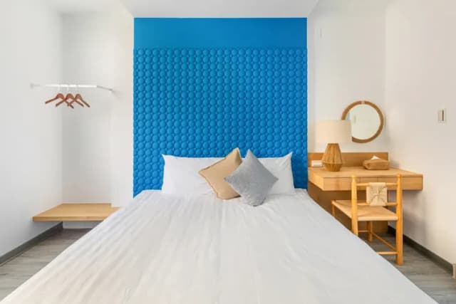 台南友愛有愛智能入住旅店-豪華加大雙人床房-12